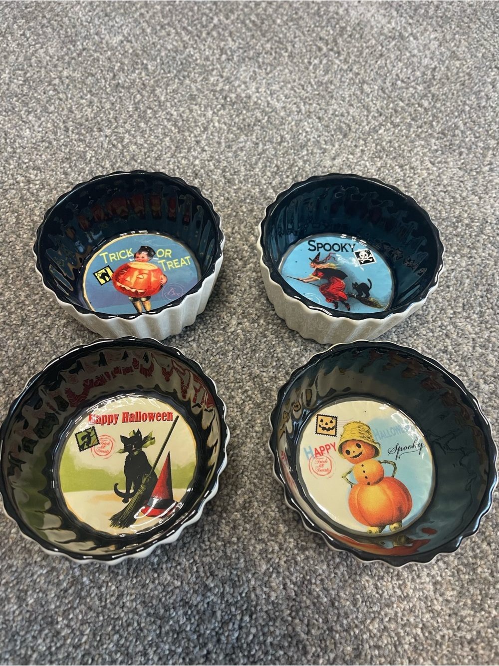 Vintage Halloween bowls/Ramekins